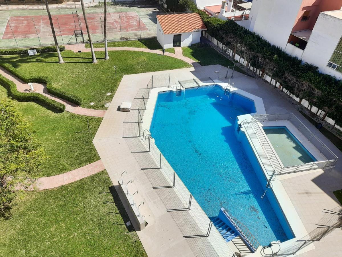 Flat2 Studio 150M From The Beach With Pool トレ・デル・マール エクステリア 写真