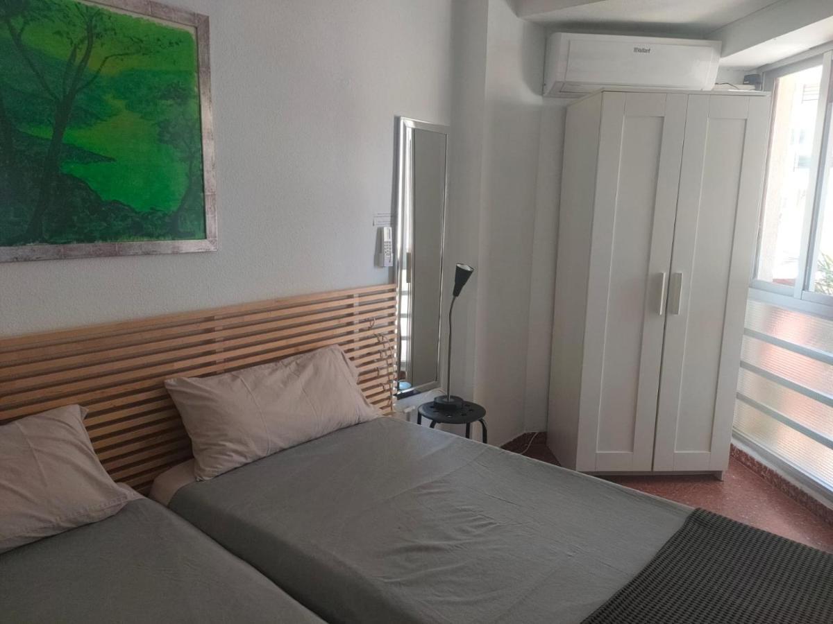 Flat2 Studio 150M From The Beach With Pool トレ・デル・マール エクステリア 写真